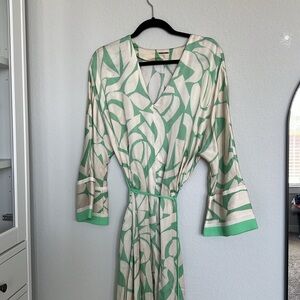 Alexis Green Geometric Print Long Flare Sleeve Maxi Dress with Beaded Ties